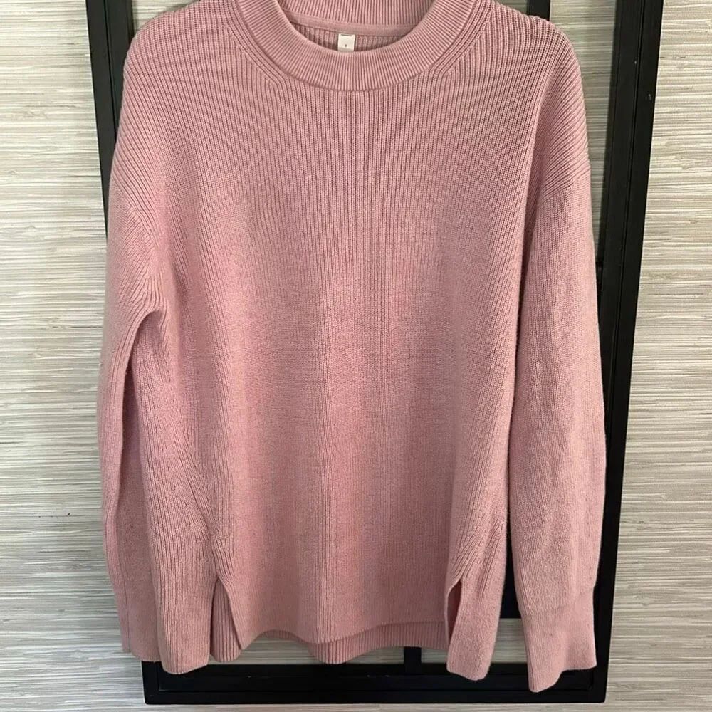 Lululemon Pink Marino wool blend sweater 8 crewneck